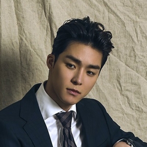 徐河俊的英文名