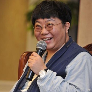 田沁鑫的英文名