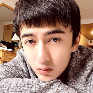 米热夏提的英文名